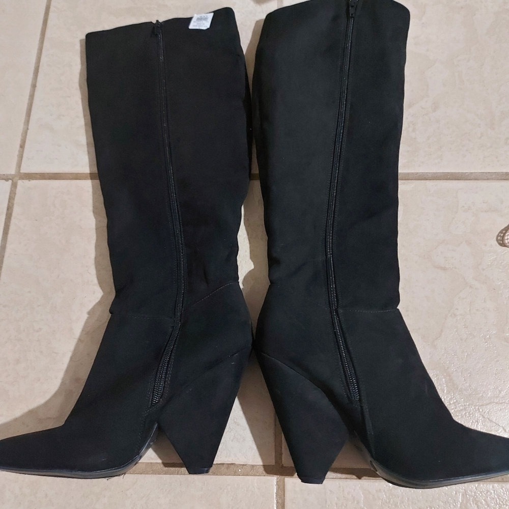 THIGH HIGH BOOTS